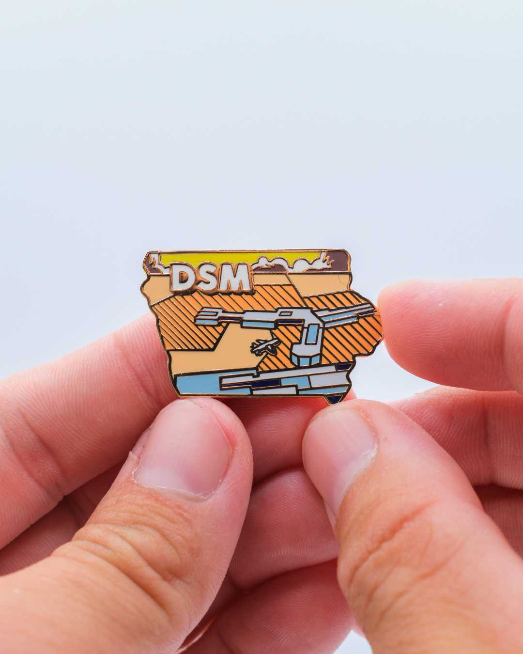 DSM Airport Pin – Des Moines International Airport, Iowa